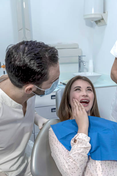 Best Dentist for Tooth Abscess  in Manasota Key, FL